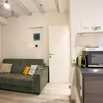 Magic Apartment *