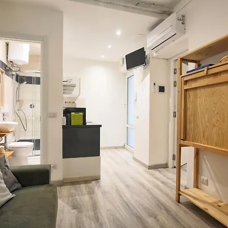 Magic アパート コモ